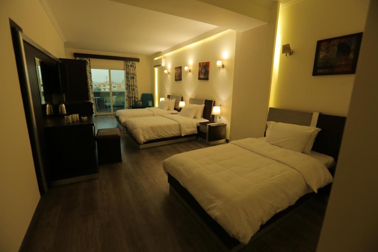 Pyramid Edge Hotel & Exclusive Pyramids View Rooftop Kafret el-Gabal Dış mekan fotoğraf